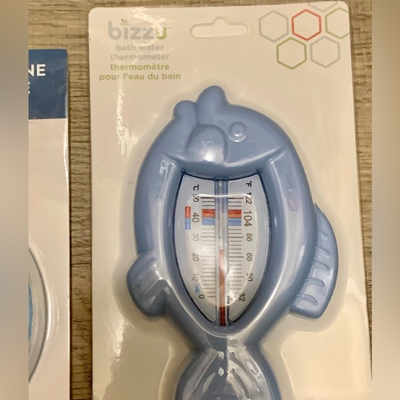 NEW Baby bath sponges & water thermometer - Picture 3 of 10